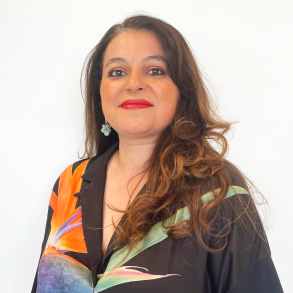 Julia Nicoara, Director Marketing and Communications at the Carbon Trust headshot